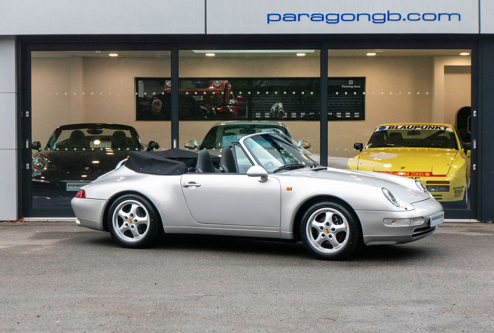 Porsche 911 Carrera 2 (993)