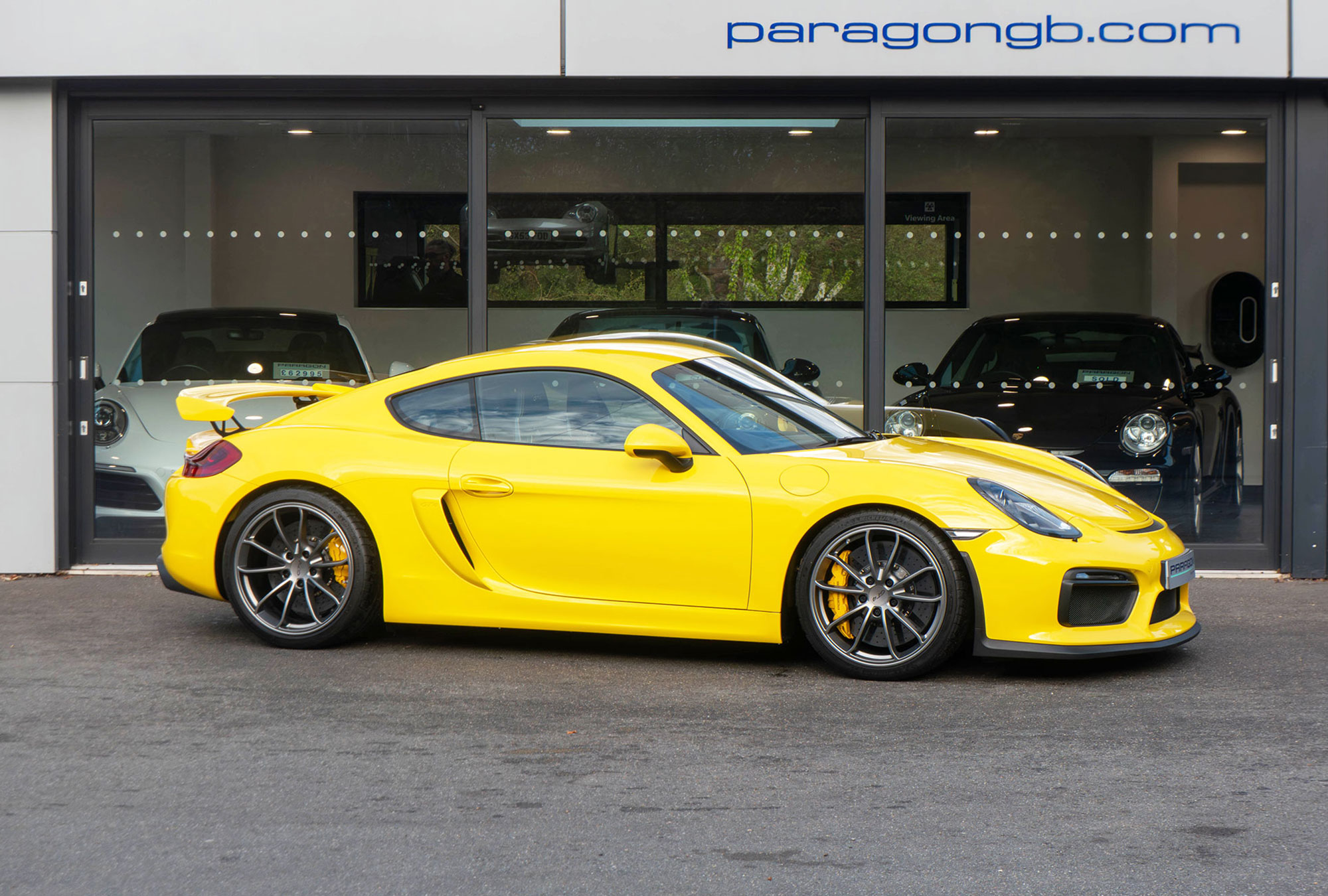 2015 Porsche Cayman GT4 (981)